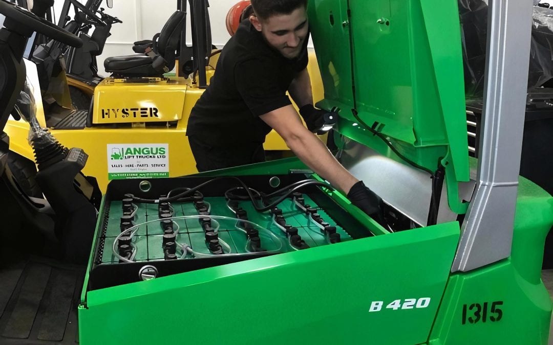 Assistenza, manutenzione e riparazioni di carrelli elevatori in tutto il Regno Unito, in aree come Leicester, Northampton, Nottingham, Derby, Birmingham, Warwick, East Midlands, West Midlands