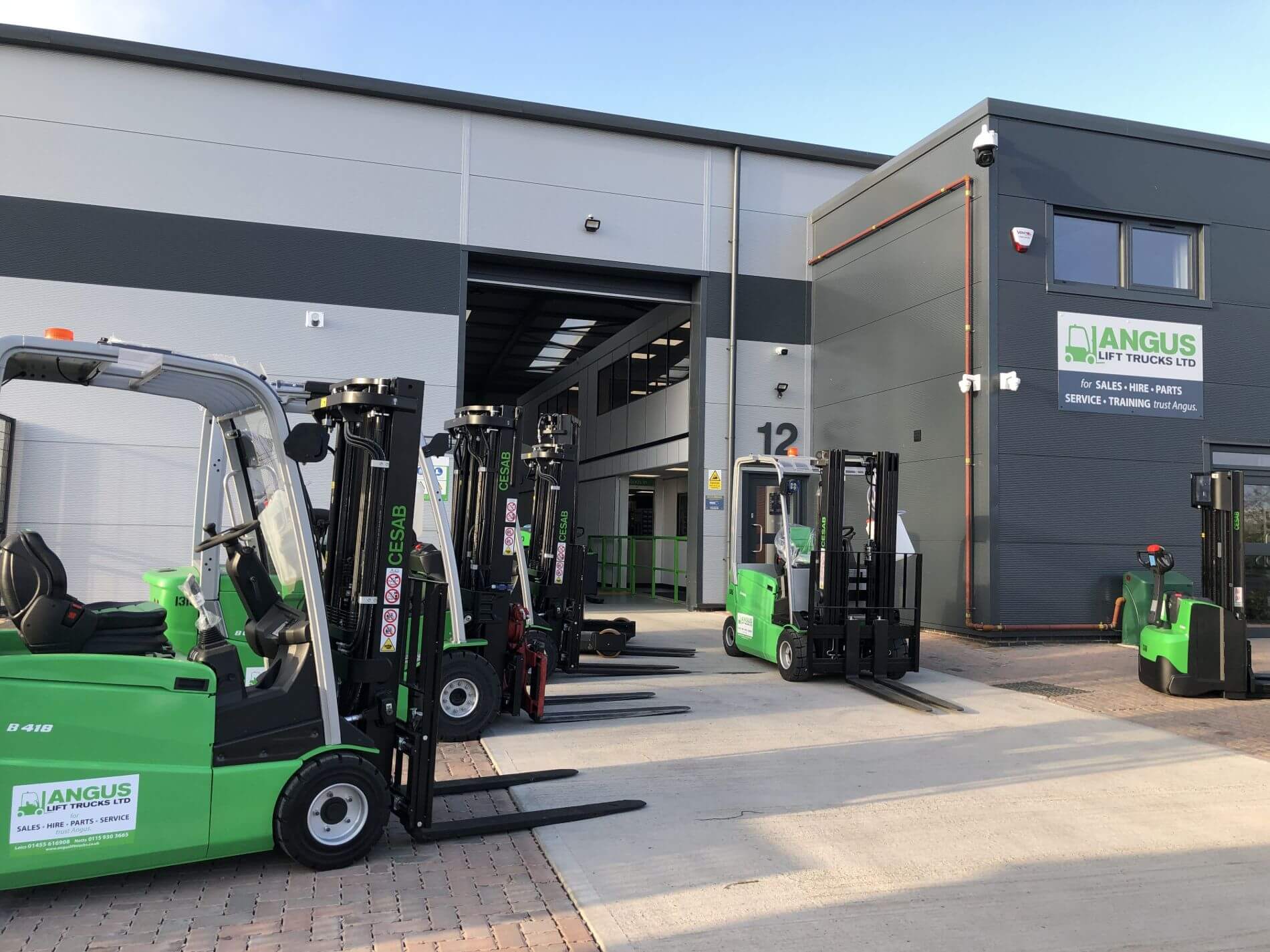 Forklifts Hire & Rental prices in Leicester, Northampton, Derby, Warwick, East Midlands, West Midlands, Birmingham and Nottingham