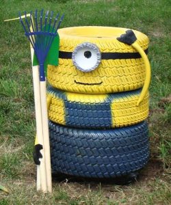 Mini scarecrow from forklift tyres