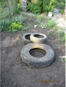 obstacle course from forklift tyres